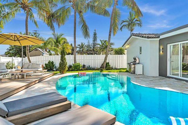 5005 Johnson St, Hollywood, FL 33021