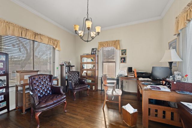 511 W Wilson Street, Cleburne, TX 76033