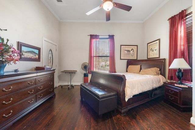 511 W Wilson Street, Cleburne, TX 76033