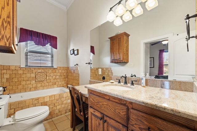 511 W Wilson Street, Cleburne, TX 76033