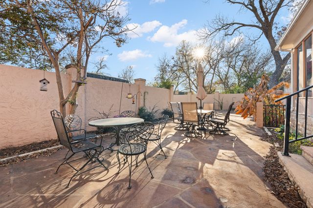 511 W Wilson Street, Cleburne, TX 76033