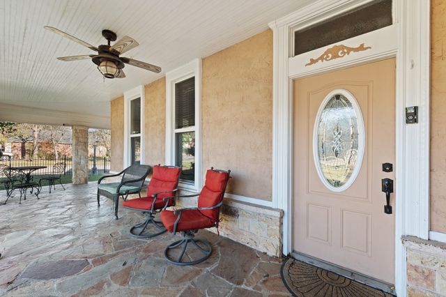 511 W Wilson Street, Cleburne, TX 76033