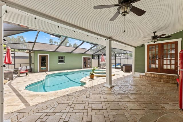 120 W COMANCHE AVENUE, Tampa, FL 33604