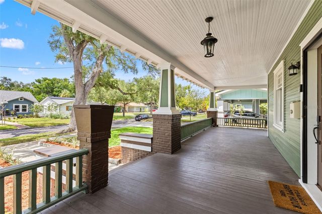 120 W COMANCHE AVENUE, Tampa, FL 33604