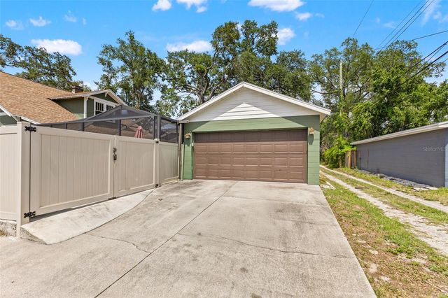 120 W COMANCHE AVENUE, Tampa, FL 33604