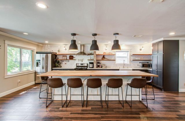 18006 Bambridge Drive, Houston, TX 77090