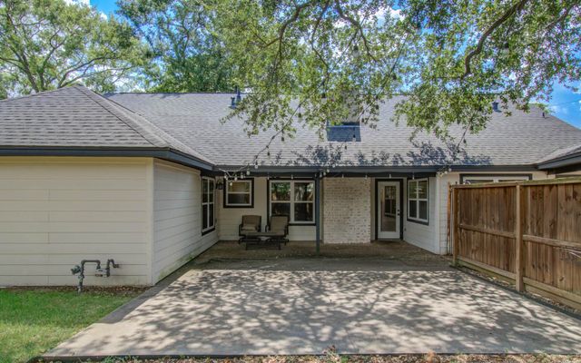 18006 Bambridge Drive, Houston, TX 77090