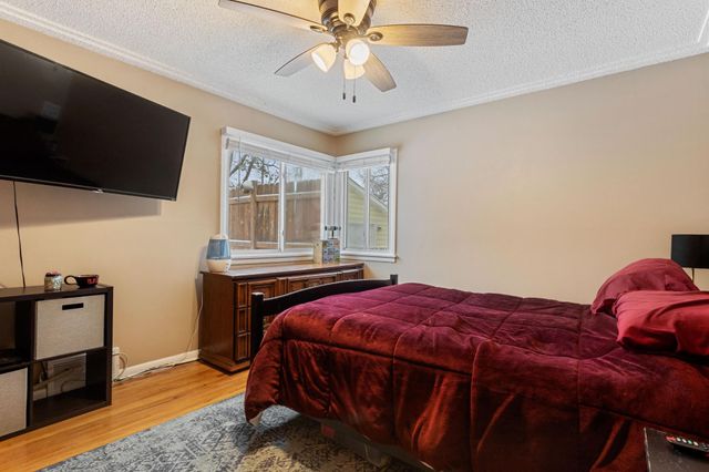 4819 Hampshire Avenue N, Crystal, MN 55428