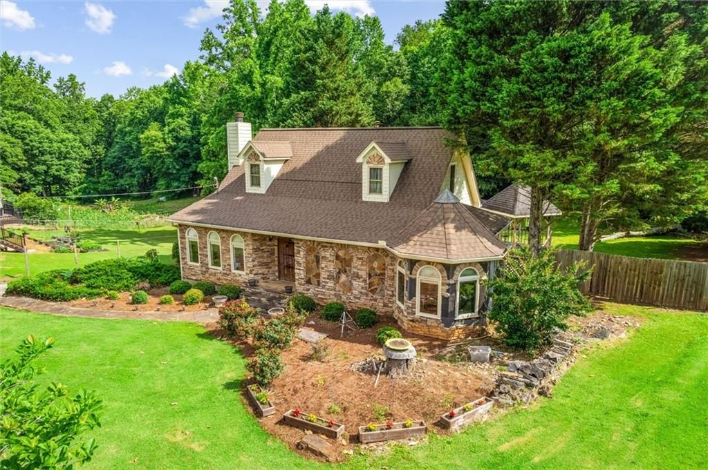 Image 1 of property listing at 150 Wilbanks Street, Buford, GA 30518