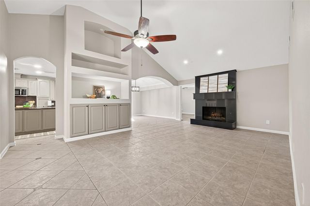 1903 Wingleaf Drive, Houston, TX 77084