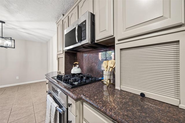 1903 Wingleaf Drive, Houston, TX 77084