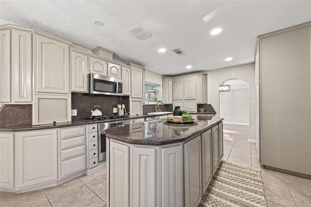 1903 Wingleaf Drive, Houston, TX 77084