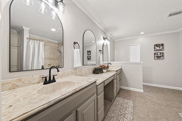 1903 Wingleaf Drive, Houston, TX 77084