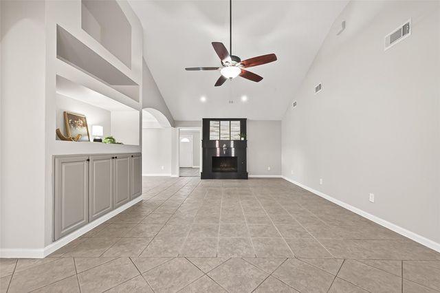 1903 Wingleaf Drive, Houston, TX 77084