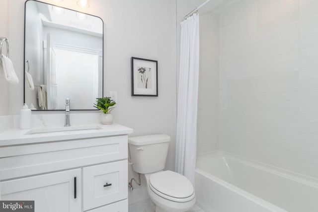 704 S CONKLING ST, Baltimore, MD 21224