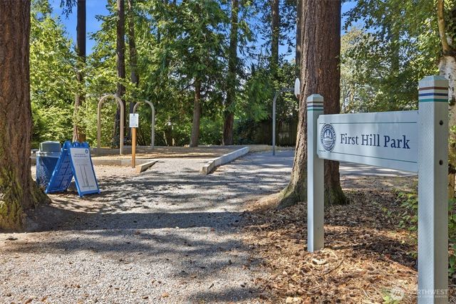 3427 72nd Place SE, Mercer Island, WA 98040