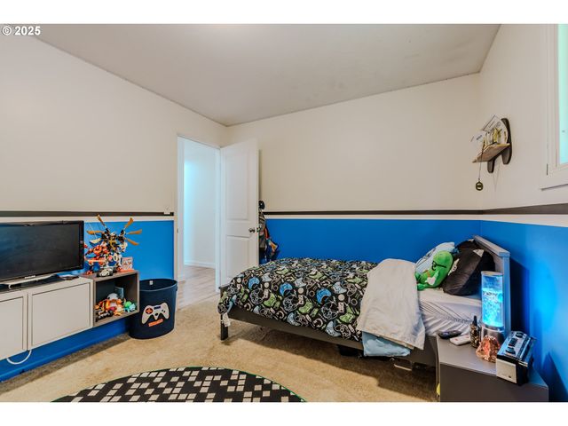 5441 Se WELCH Rd, Gresham, OR 97080