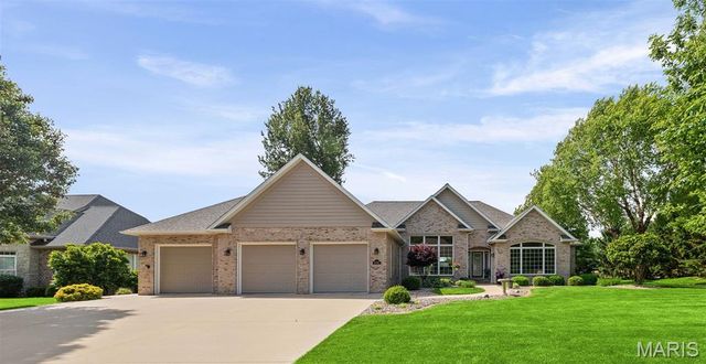 8402 Braeswood Estates Drive, O'fallon, IL 62269