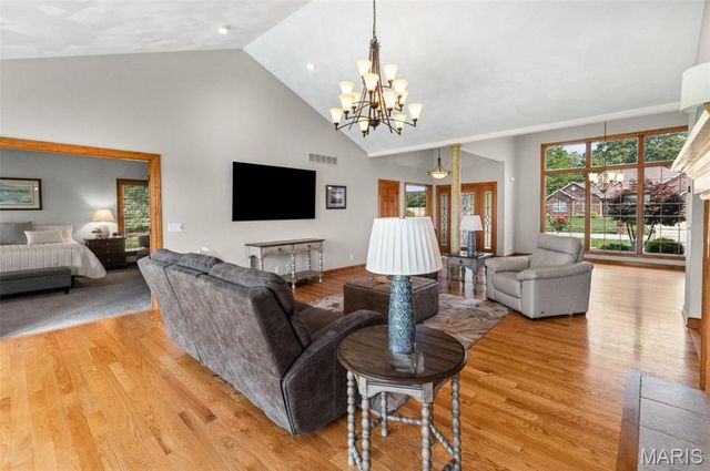 8402 Braeswood Estates Drive, O'fallon, IL 62269
