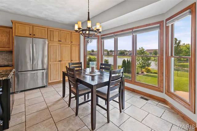 8402 Braeswood Estates Drive, O'fallon, IL 62269