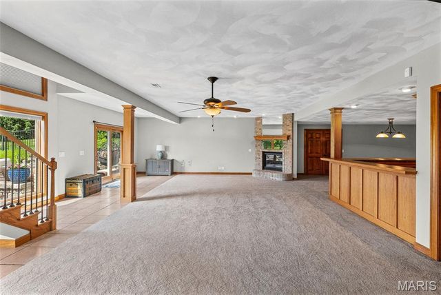 8402 Braeswood Estates Drive, O'fallon, IL 62269