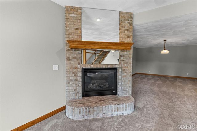 8402 Braeswood Estates Drive, O'fallon, IL 62269