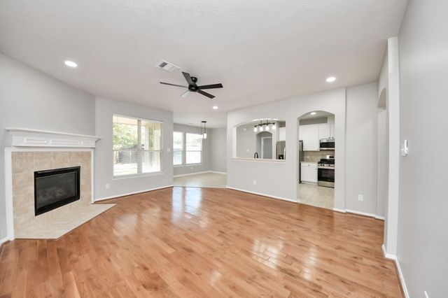 13111 Porter Meadow Lane, Houston, TX 77014