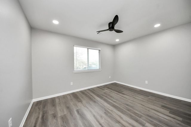 13111 Porter Meadow Lane, Houston, TX 77014