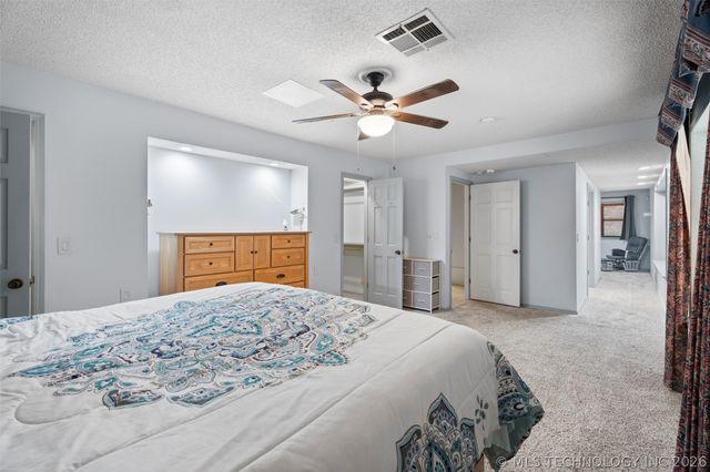 633 Kenwood Drive, Bartlesville, OK 74006