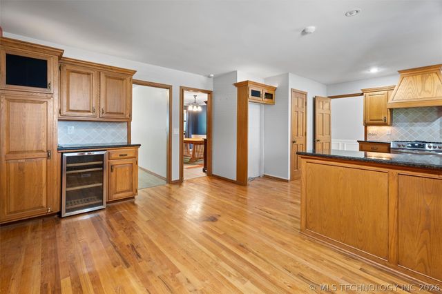 633 Kenwood Drive, Bartlesville, OK 74006