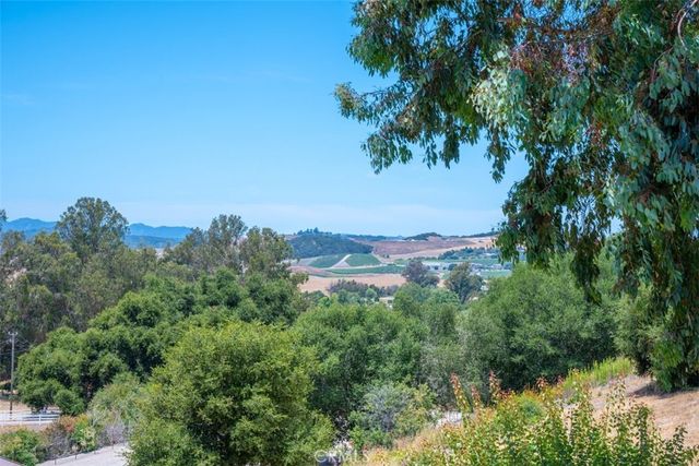 1665 Corbett Highlands Place, Arroyo Grande, CA 93420
