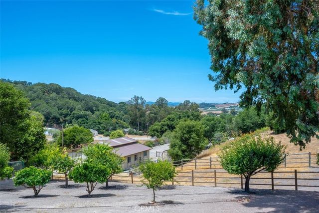 1665 Corbett Highlands Place, Arroyo Grande, CA 93420