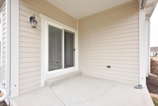 3905 S Five Iron COURT, New Berlin, WI 53151