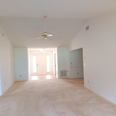 210 N Grove Isle Circle, Vero Beach, FL 32962