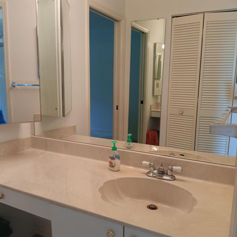 210 N Grove Isle Circle, Vero Beach, FL 32962