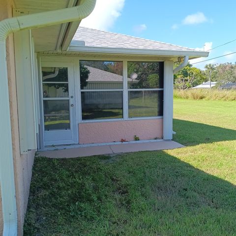 210 N Grove Isle Circle, Vero Beach, FL 32962