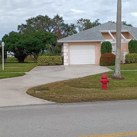 210 N Grove Isle Circle, Vero Beach, FL 32962