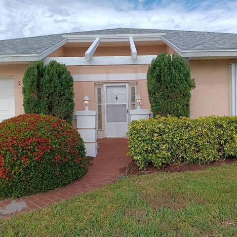 210 N Grove Isle Circle, Vero Beach, FL 32962
