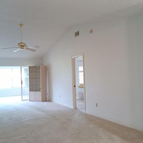 210 N Grove Isle Circle, Vero Beach, FL 32962
