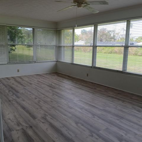210 N Grove Isle Circle, Vero Beach, FL 32962