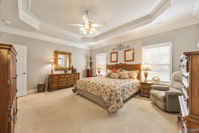 2710 Arbor Oak Drive SE, Owens Cross Roads, AL 35763