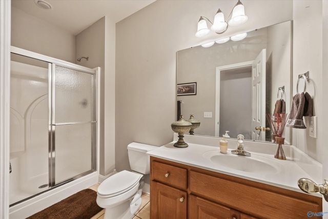 2710 Arbor Oak Drive SE, Owens Cross Roads, AL 35763