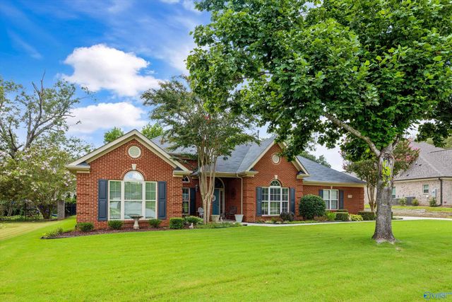 2710 Arbor Oak Drive SE, Owens Cross Roads, AL 35763