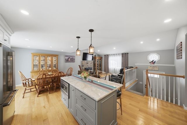 31 Tremont St, Woburn, MA 01801