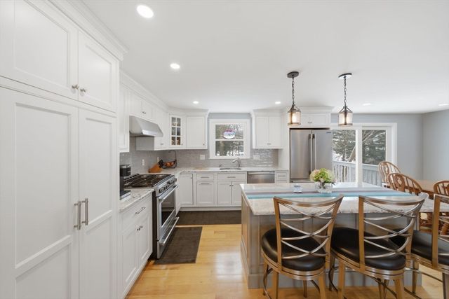 31 Tremont St, Woburn, MA 01801