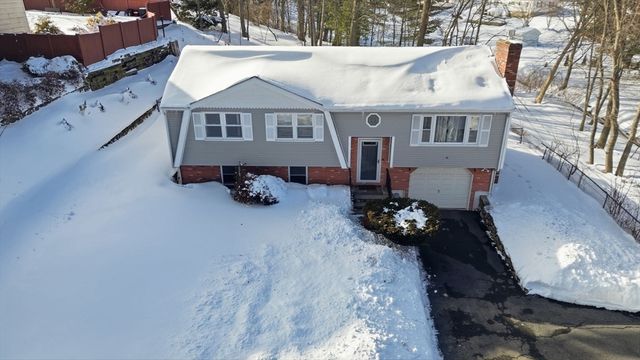 31 Tremont St, Woburn, MA 01801