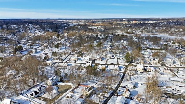 31 Tremont St, Woburn, MA 01801