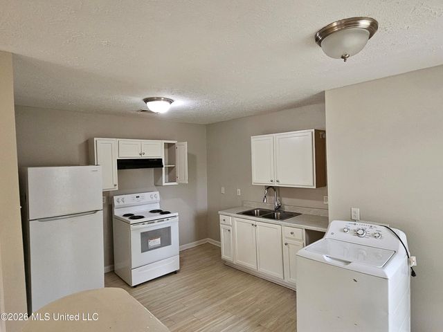 229 Lawrence Road, Jackson, MS 39206