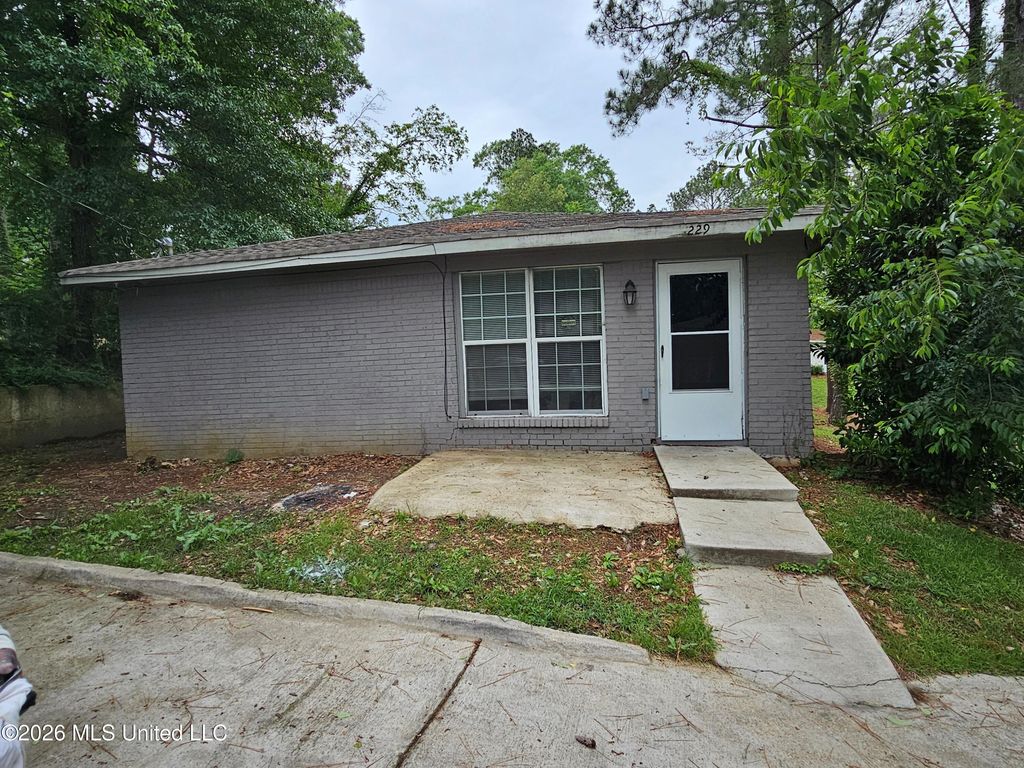 229 Lawrence Road, Jackson, MS 39206