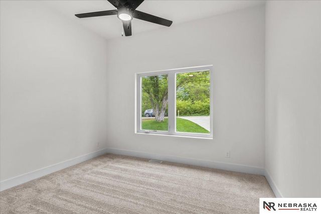 18400 Nicholas Road, Plattsmouth, NE 68048